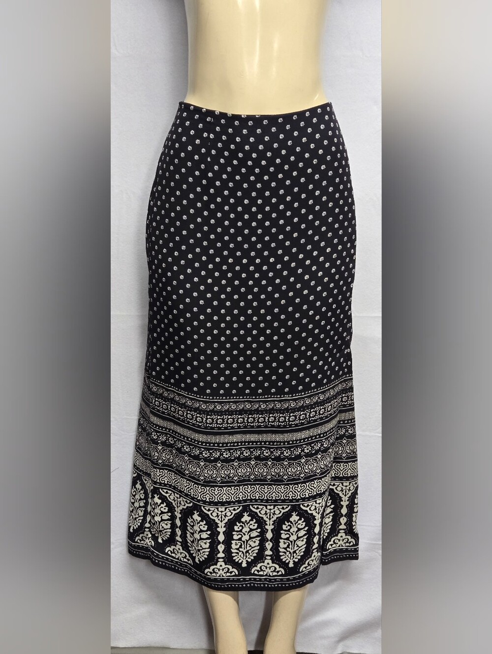 Norton McNaughton 10 Long Skirt Floral Geometric Flowy Polyester Midi